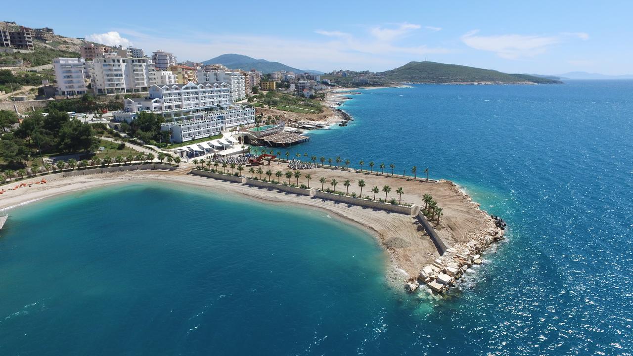 Santa Quaranta Premium Resort Sarandë エクステリア 写真