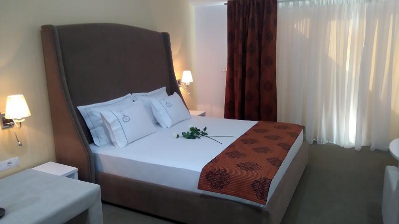 Santa Quaranta Premium Resort Sarandë エクステリア 写真