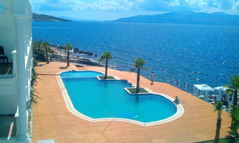 Santa Quaranta Premium Resort Sarandë エクステリア 写真